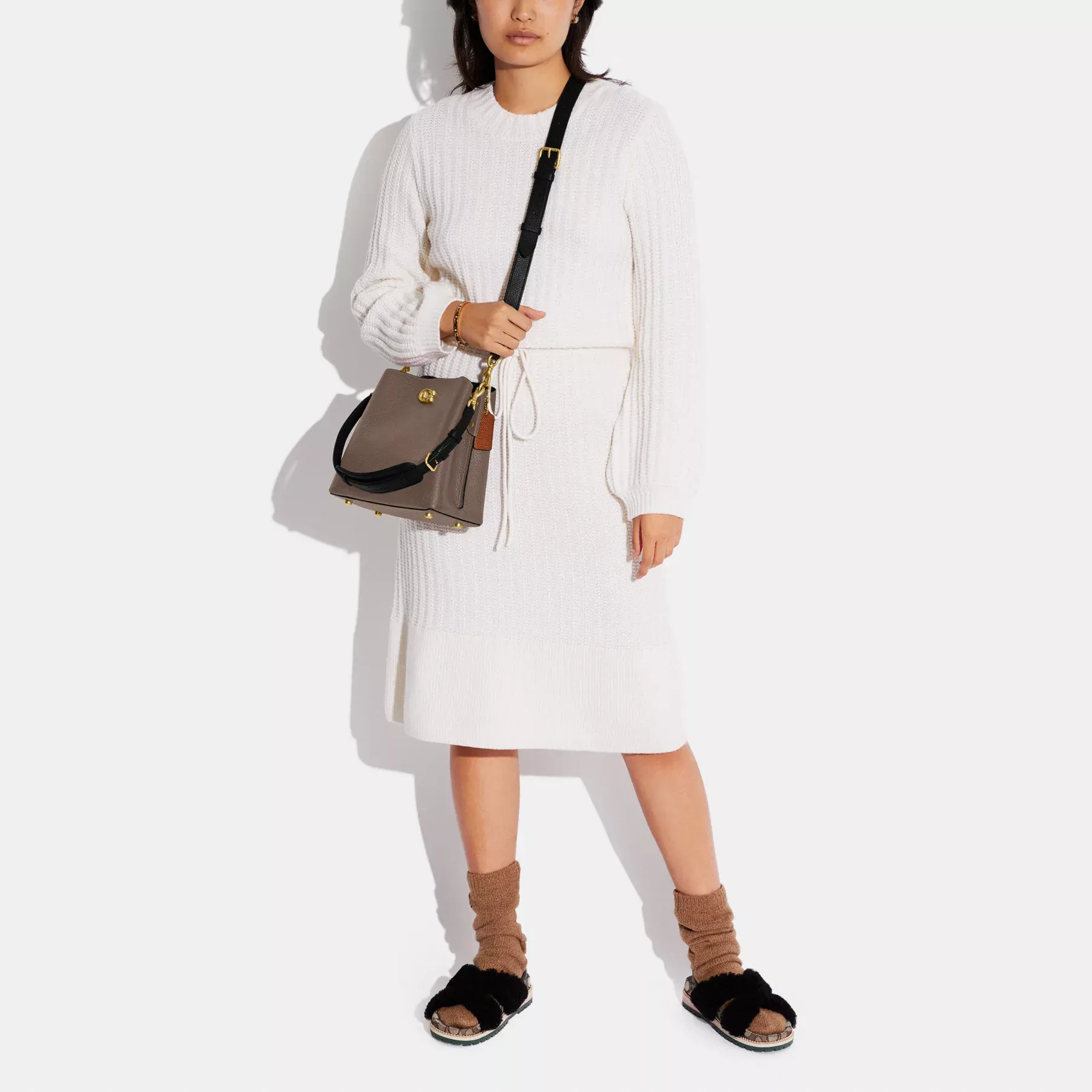 COACH Bolso tipo cubo Willow con bloques de color COACH Bolso tipo cubo Willow con bloques de color